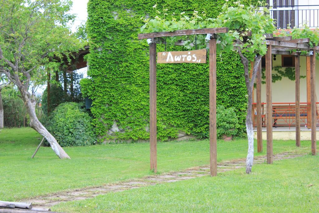 Lotos Apartments Stavros  Buitenkant foto